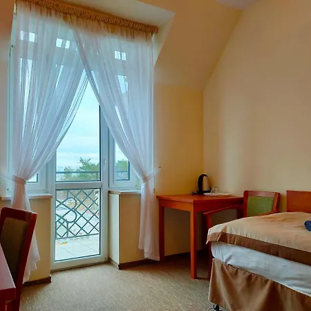 Bed & Breakfast Bursztyn 3*