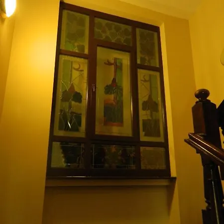 Bursztyn Bed & Breakfast