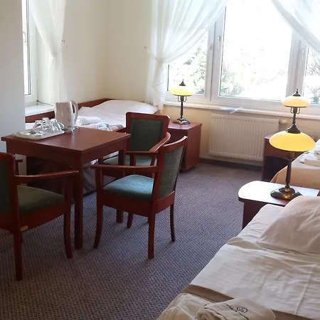 Bursztyn Bed & Breakfast 3*